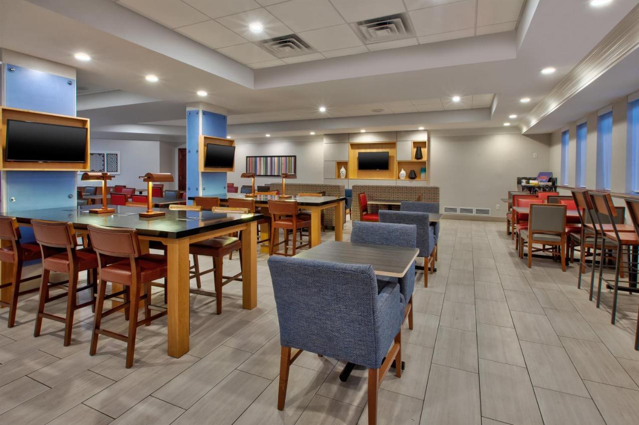 Holiday Inn Express Philadelphia-Midtown By Ihg Exteriör bild